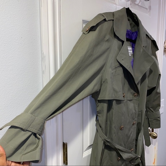 Vintage J. Gallery Trench Coat - Picture 5 of 12
